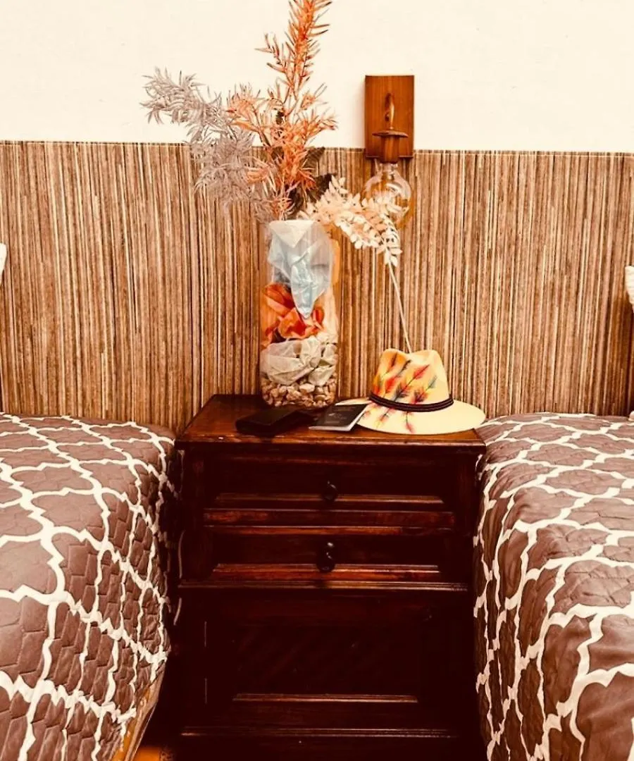 Homestay Casa De Las Flores Guatemala City