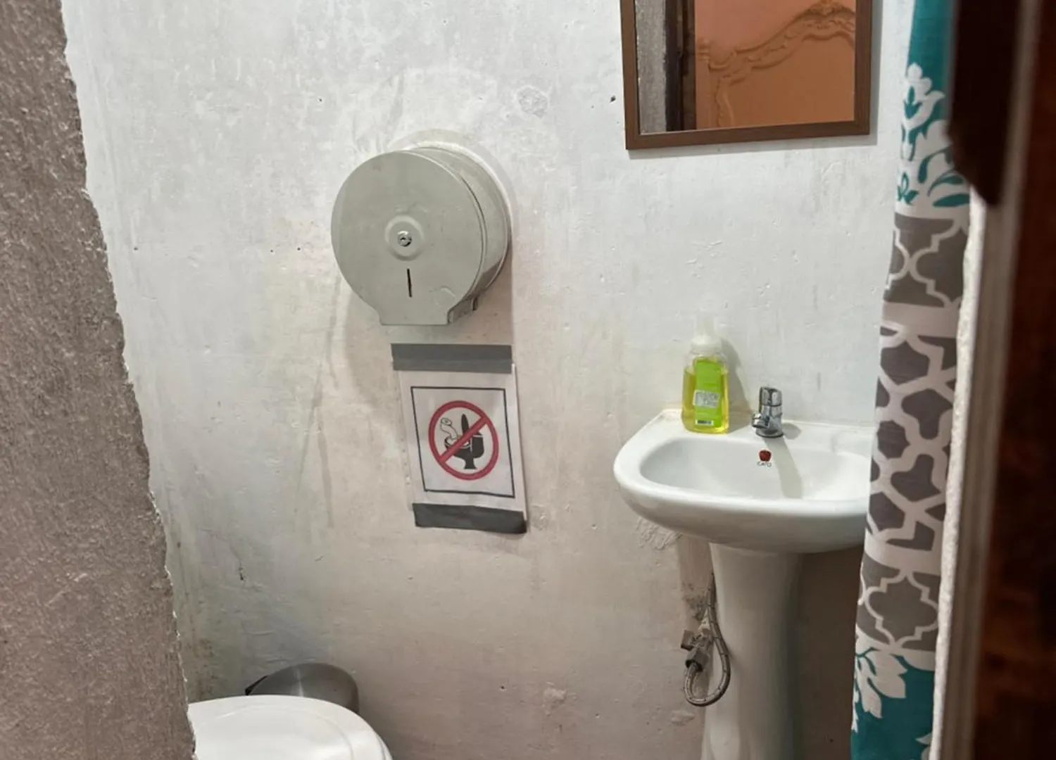 Homestay Casa De Las Flores Guatemala City