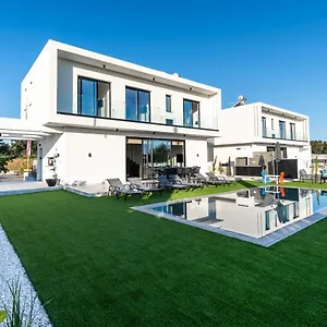 Tsiolakki Homes Luxury Villa Protaras